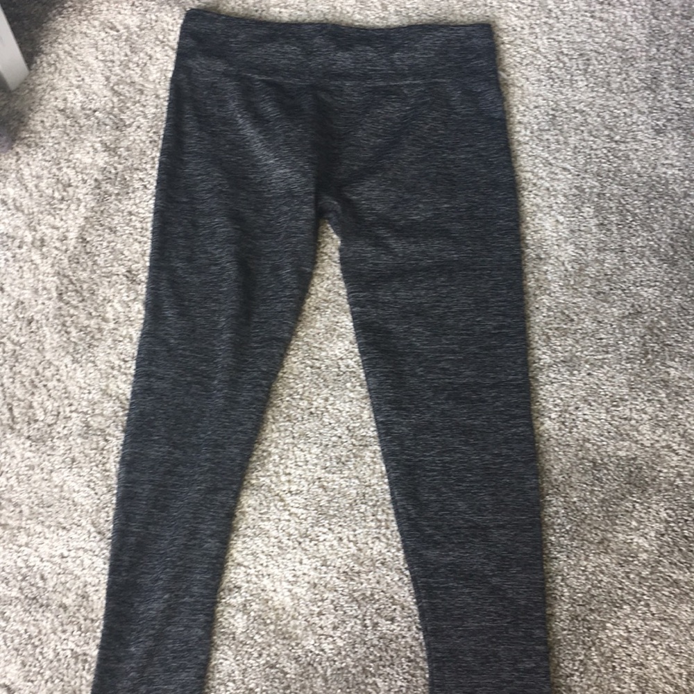 GRAY ATHLETIC LEGGINGS
